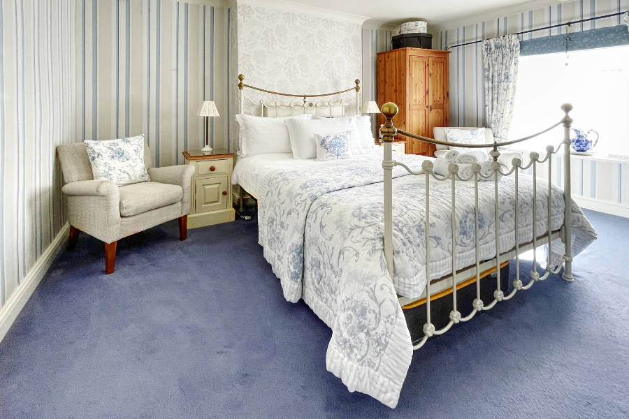 Double bedroom at The Old Brewhouse in Cirencester